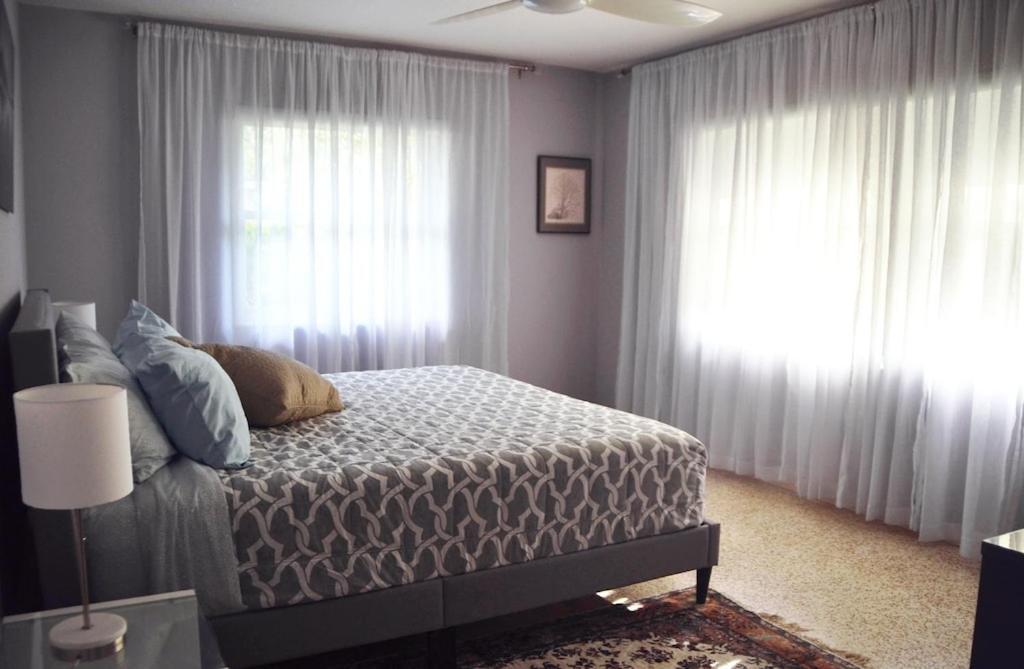 Clematis House Near Arlington Park With Heated Pool Villa ซาราโซตา ภายนอก รูปภาพ