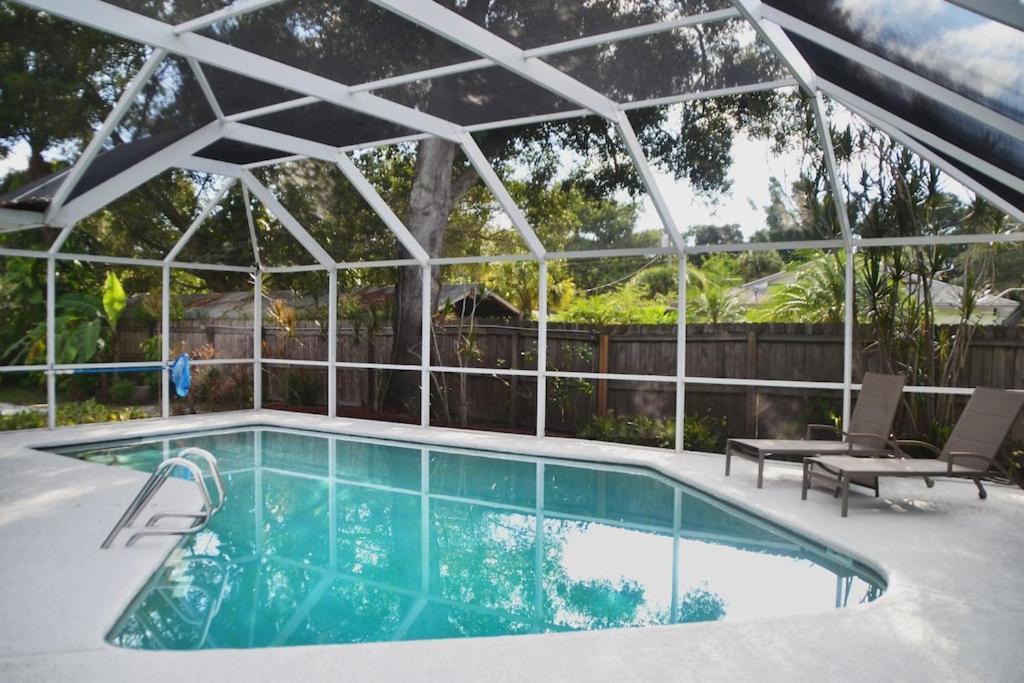 Clematis House Near Arlington Park With Heated Pool Villa ซาราโซตา ภายนอก รูปภาพ