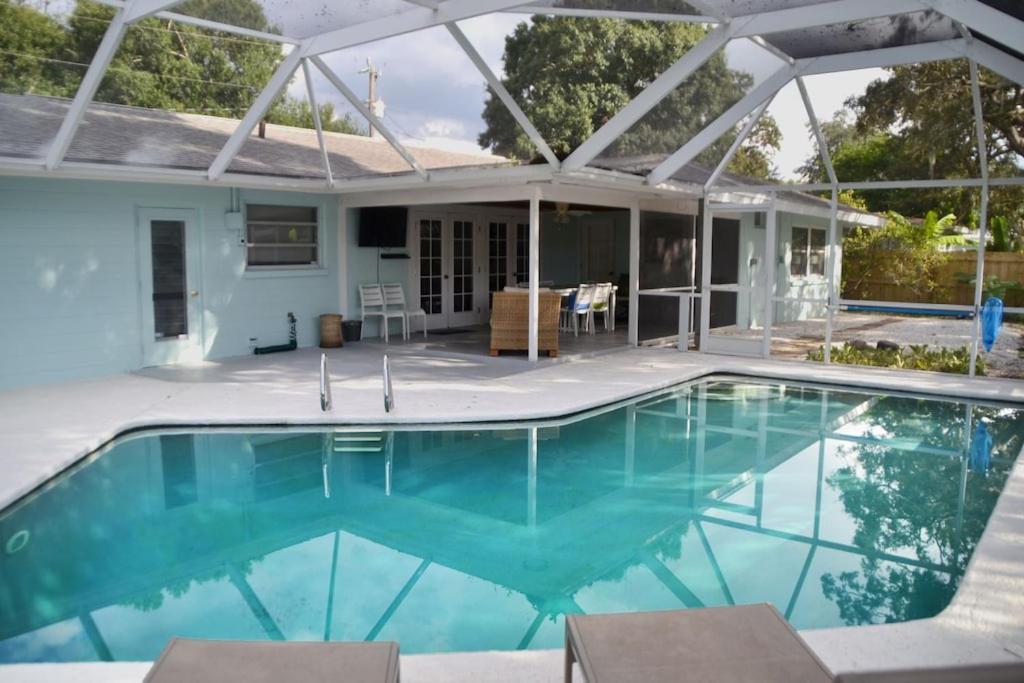 Clematis House Near Arlington Park With Heated Pool Villa ซาราโซตา ภายนอก รูปภาพ